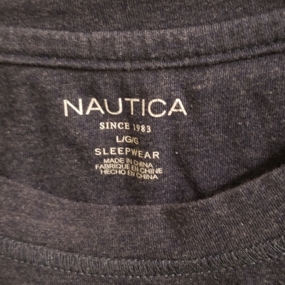 Blue nautica tshirt - Picture 3 of 3